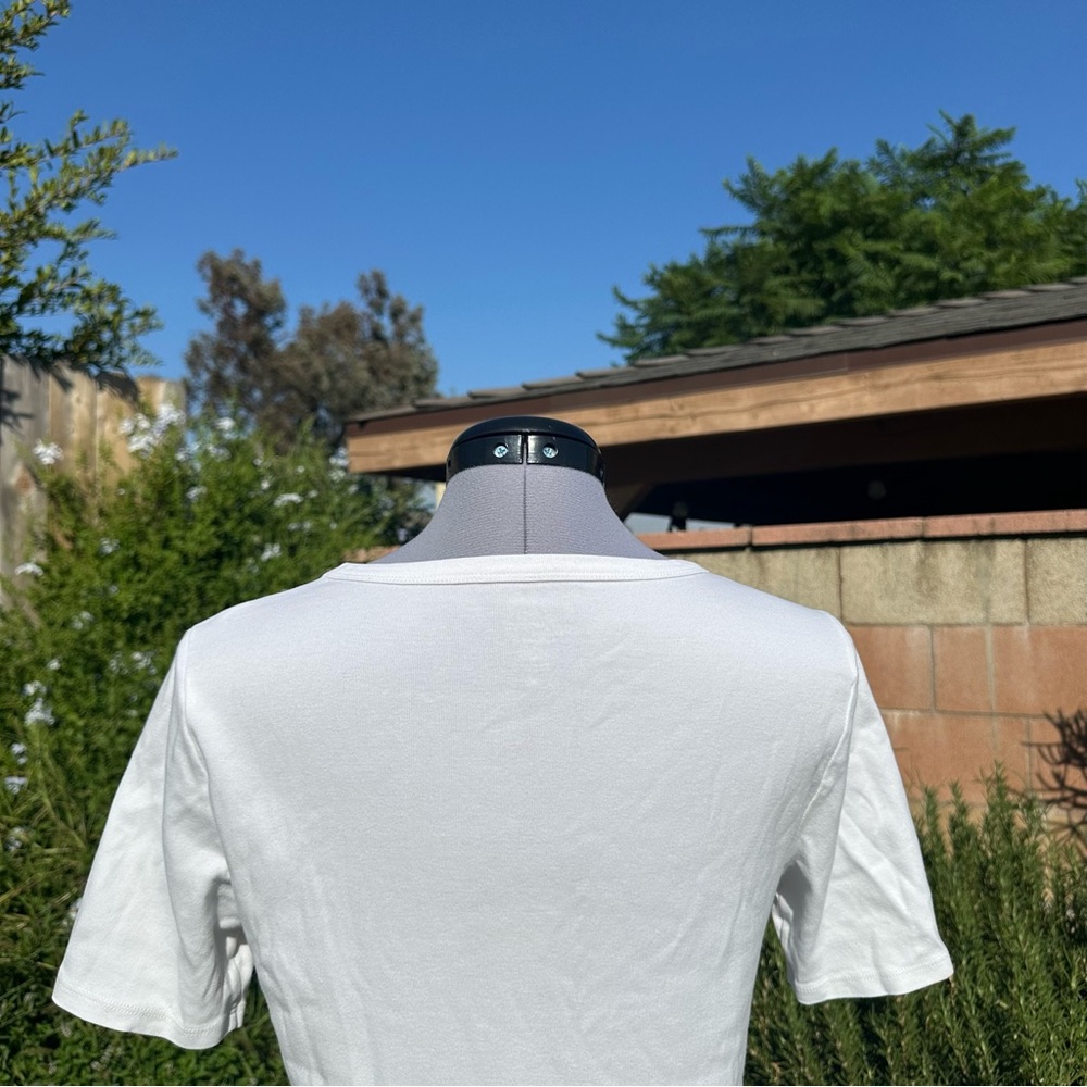 J. Crew Perfect Fit Size Medium White Basic T-Shirt - Picture 7 of 8